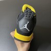 Air Jordan 4 Retro Thunder 2023 